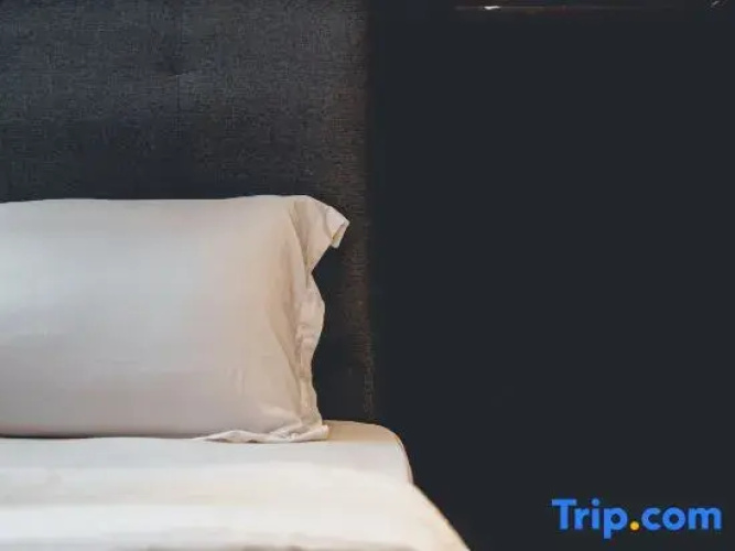 Twin Galaxy Jet Black 3BR6pax Balcony nr KSL