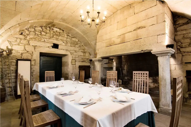Hotel Monasterio de Aciveiro