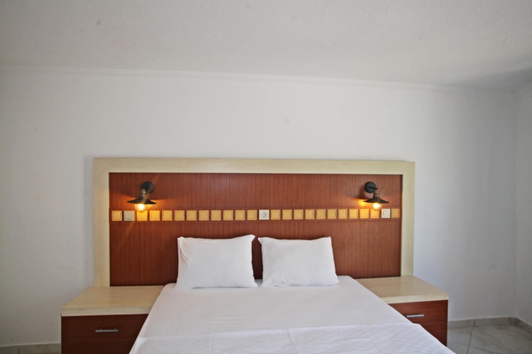Economy room