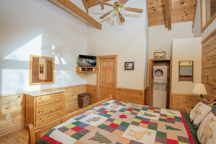 Lockers Mountain Hideaway by Eagles Ridge Resort