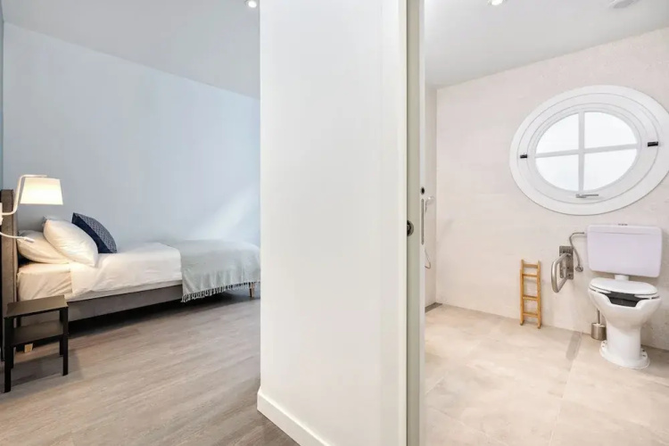 Solaga - Merced Suites
