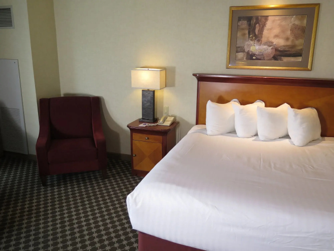 Harrah's Joliet Casino & Hotel - A Caesars Rewards Destination