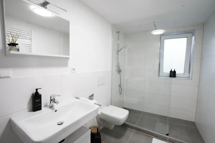 KC Hostings - Prestige Apartments
