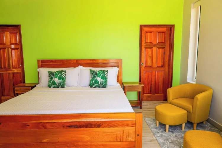 3 Bedrooms Villa with balcony and beachfront