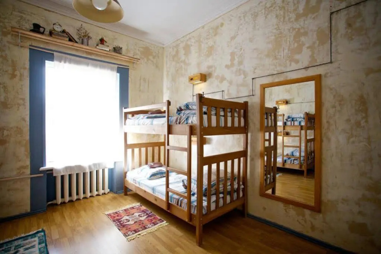 M42 Hostel
