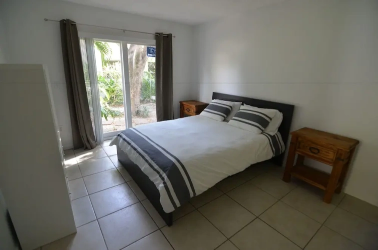 1 Bedroom Business Apartment with balcony