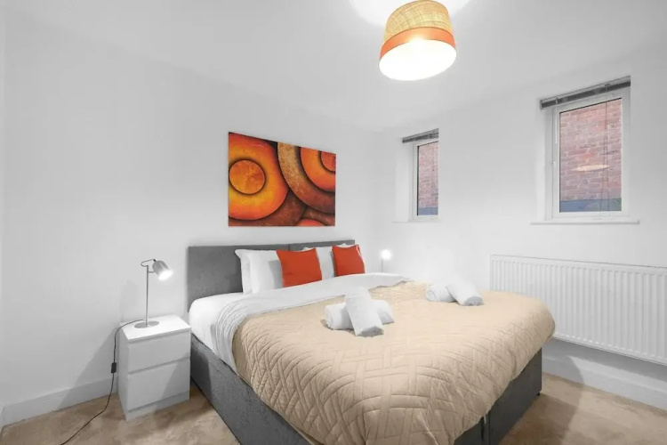 Eastons 1 Bedroom Apt. with Sofa Bed