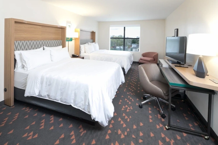 Premium Quadruple room