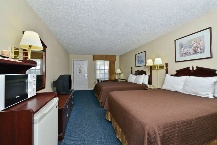 Standard Quadruple room
