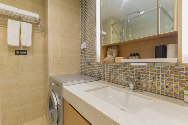 Bainianhui International Apartment