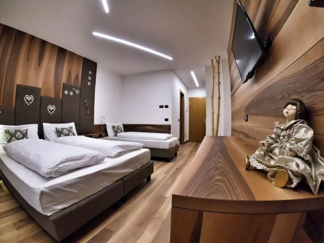 Classic Triple room