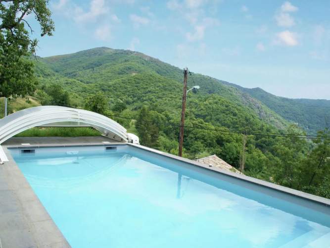 Stunning, Detached Holiday Home With Heatable Pool