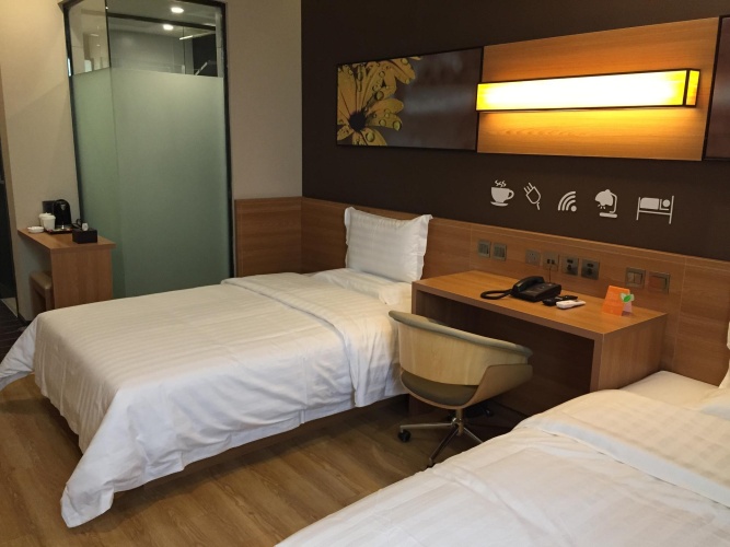 Standard Twin room