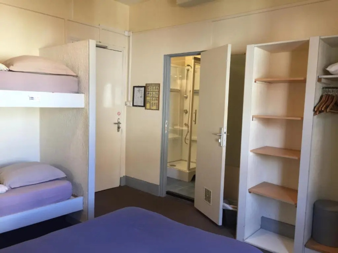 Auberge Riva Bella - Hostel