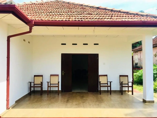 2 Bedrooms Villa