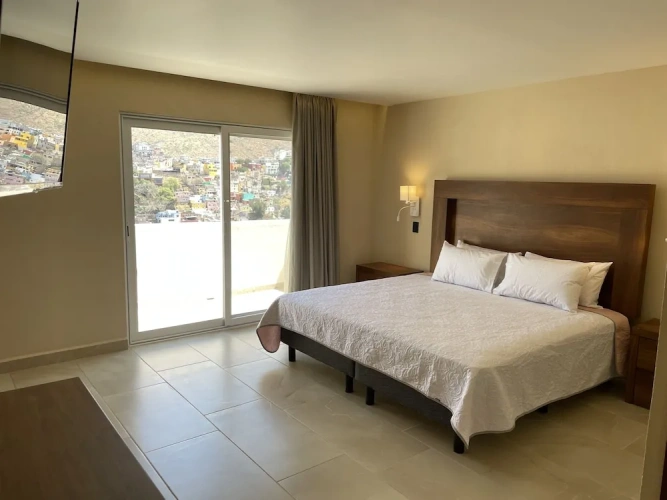 Superior Double room with balcony and with city view