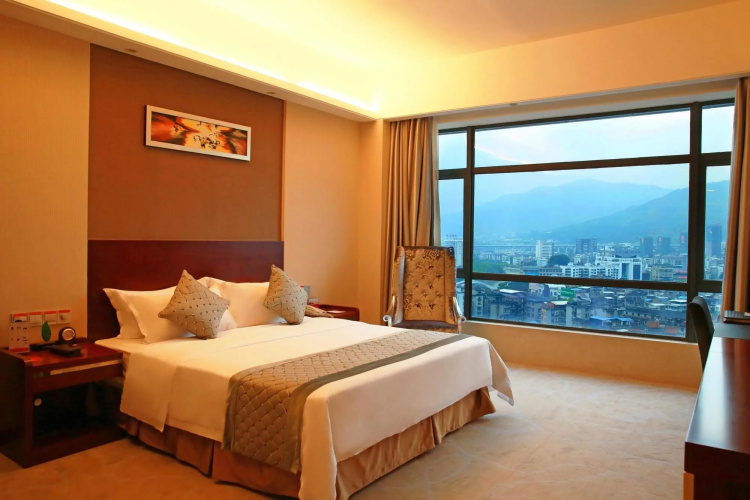 Ramada Longyan