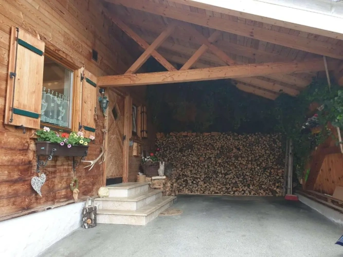 3 Bedrooms Cottage