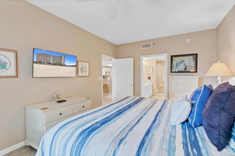 Spacious 3BR Resort Condo Steps From Gulf Beach
