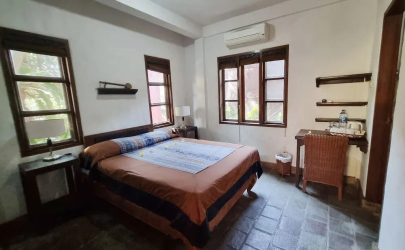 Flash Back Bungalow