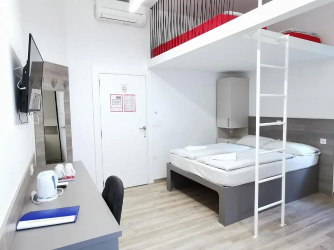 Standard Quadruple room