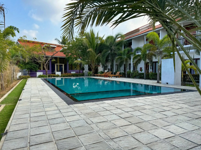 The Reef Resort