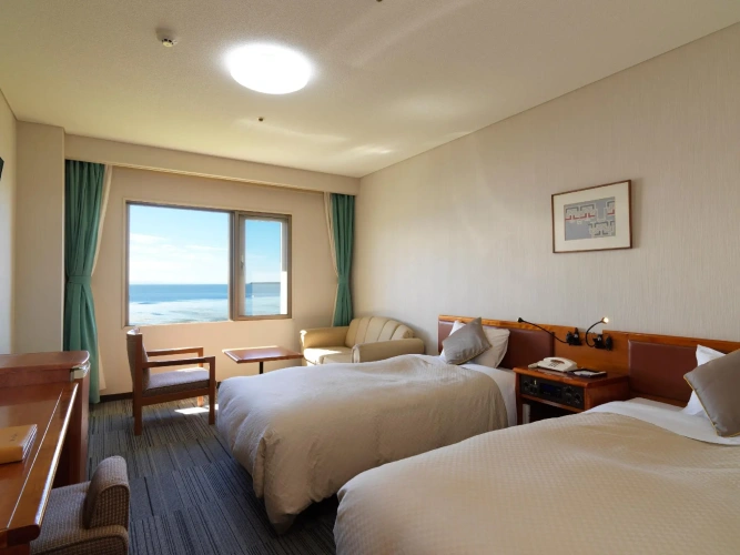 Standard Twin room with lake view