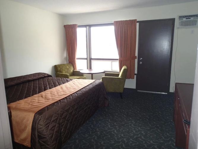 Bowmont Motel