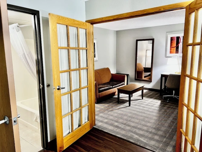 1 Bedroom Luxury Double Suite