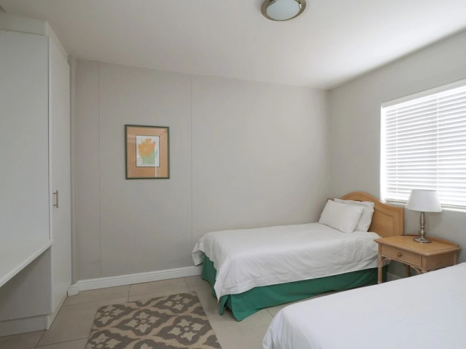 Dolphin Beach H103