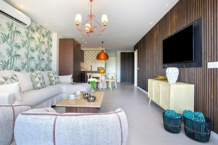 Amazing 3BD apt and Pool. Señorío de Aloha