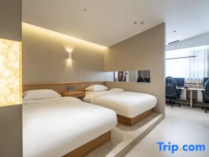 Bed in Dorm