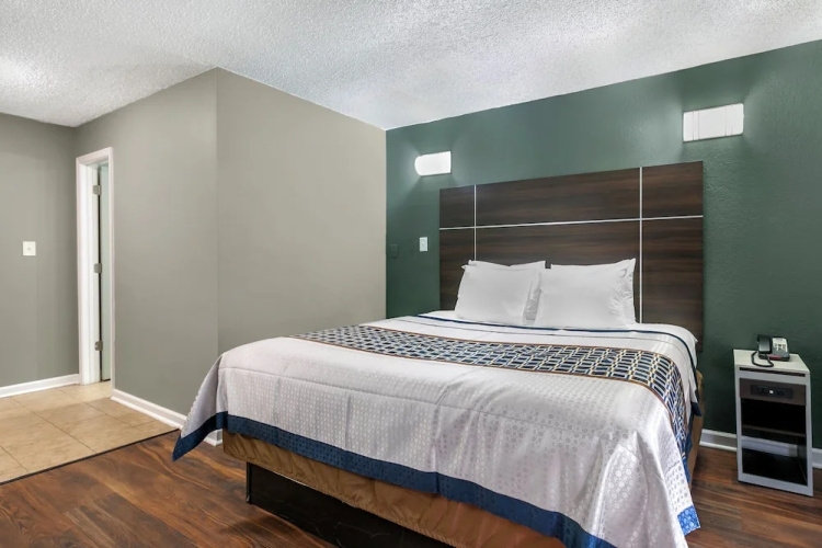 Americas Best Value Inn - Bristol / Levittown / Philadelphia