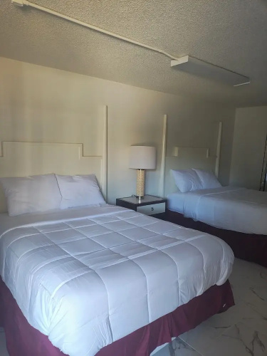 Super Inn Motel