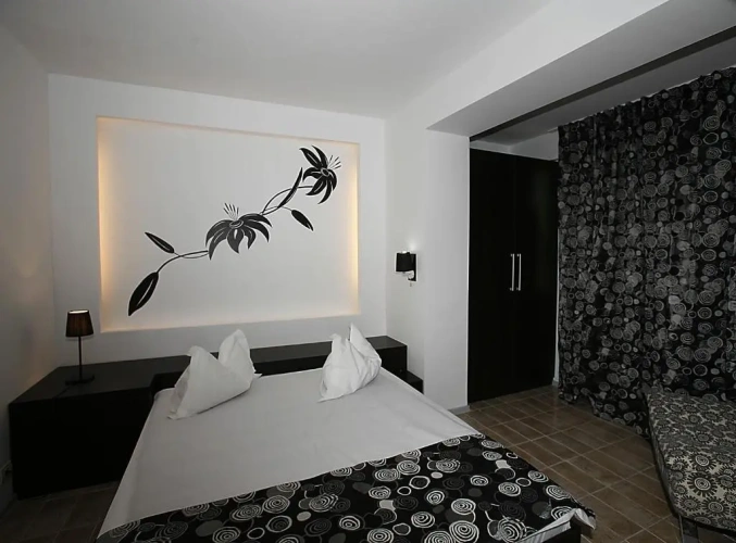Suite with balcony