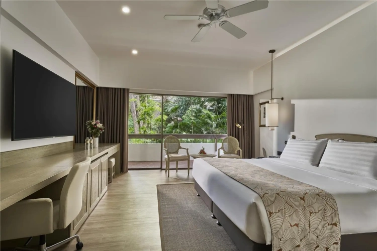 Deluxe Twin room with balcony
