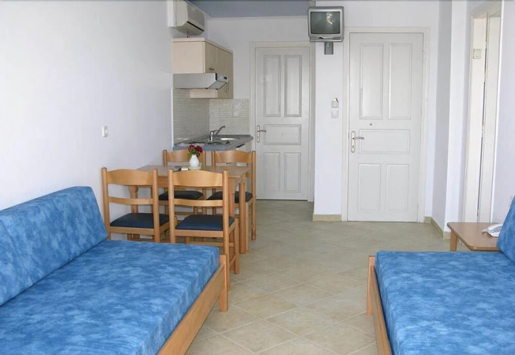 Vrachos Beach Hotel