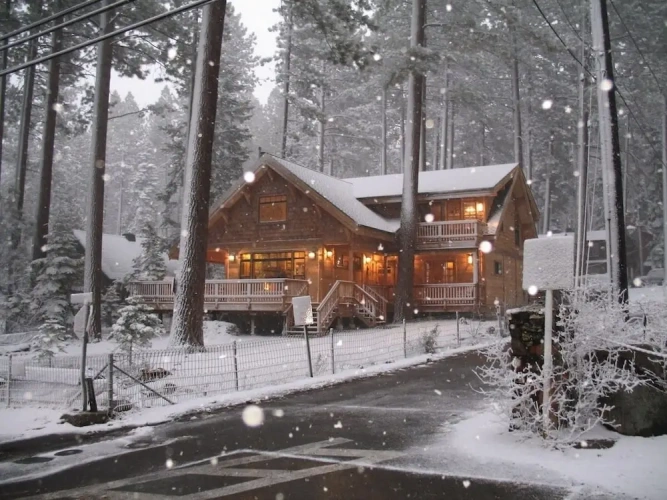 5 Bedrooms Cottage