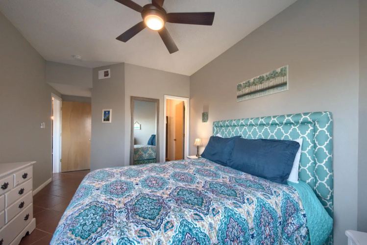 Ripley River Haus IC 302