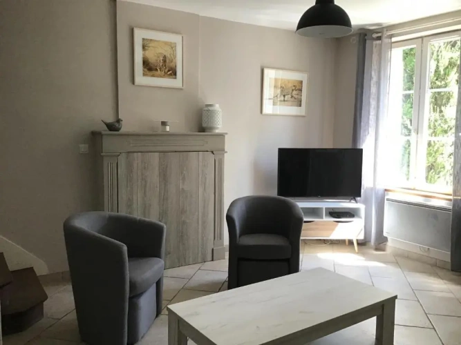 3 Bedrooms Cottage
