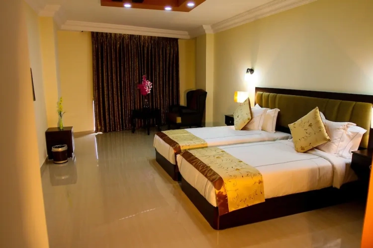 Standard Double room with city view