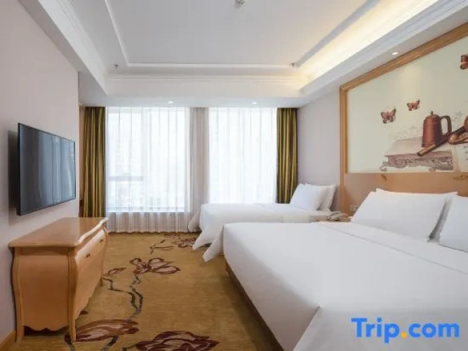 Quadruple Family Suite