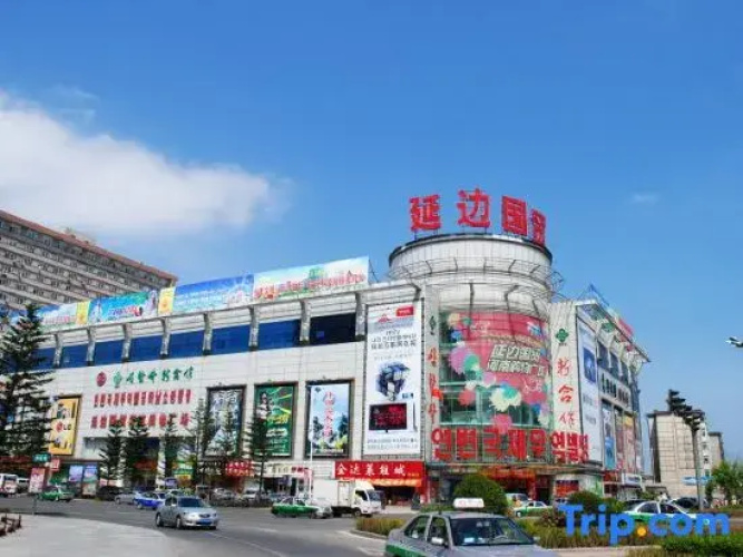 day  and month  hotel