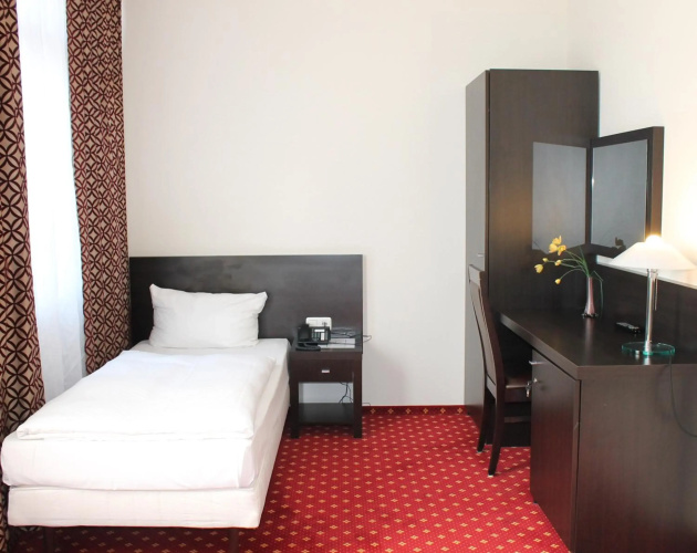 Hotel Aariana