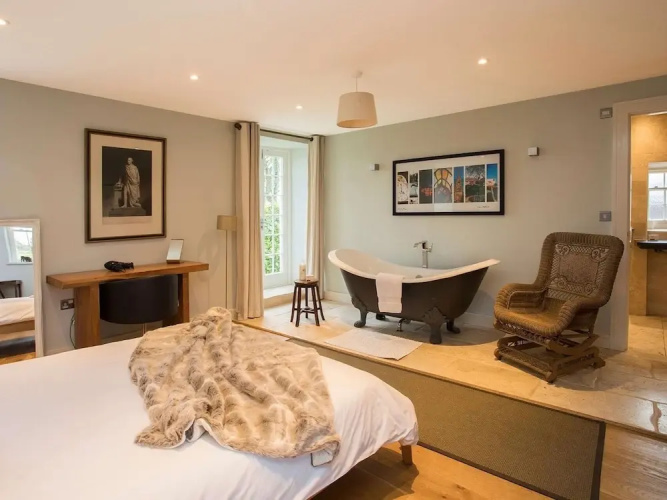 Clynnog House