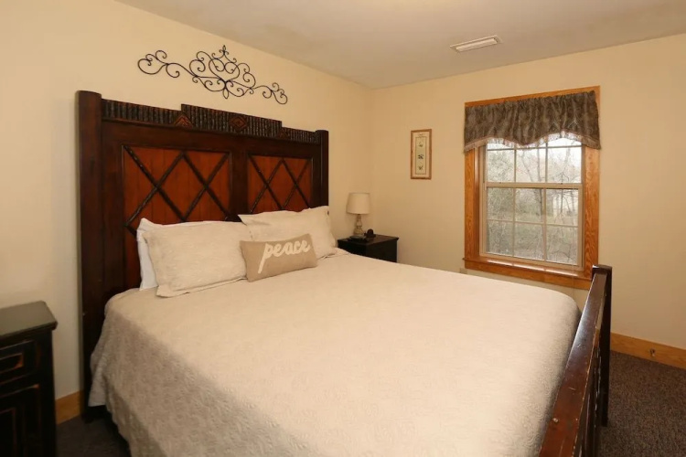 Ivy Falls 9 - Five Bedroom Chalet