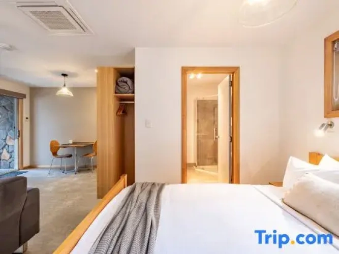 1 Bedroom Cottage