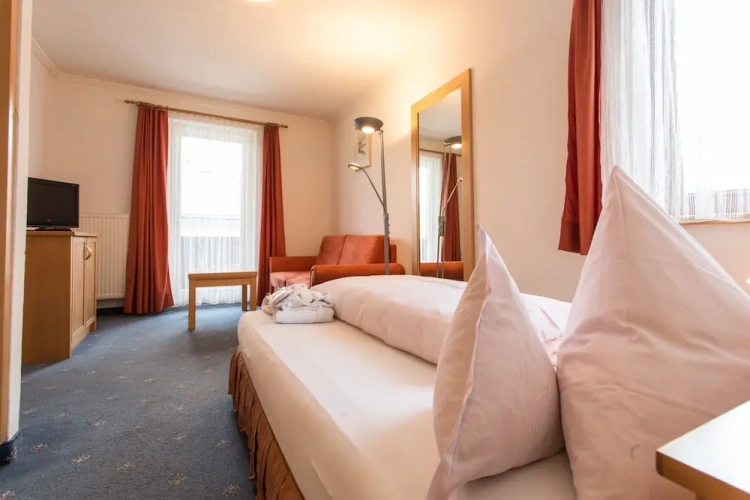 Standard Single room with balcony