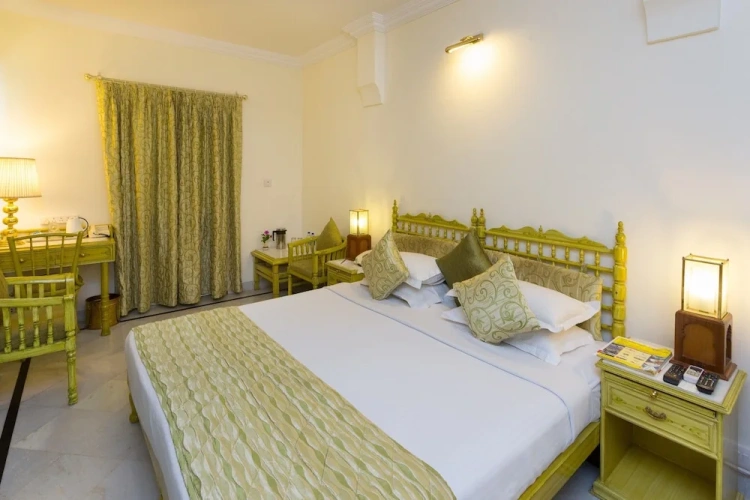 Superior room
