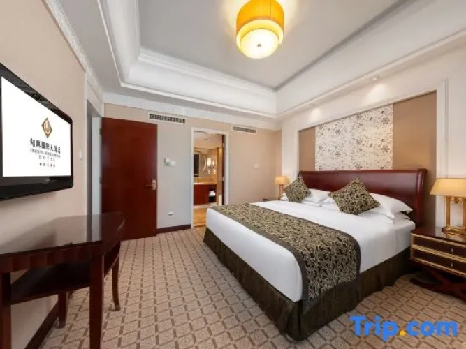 2 Bedrooms Executive Suite with view